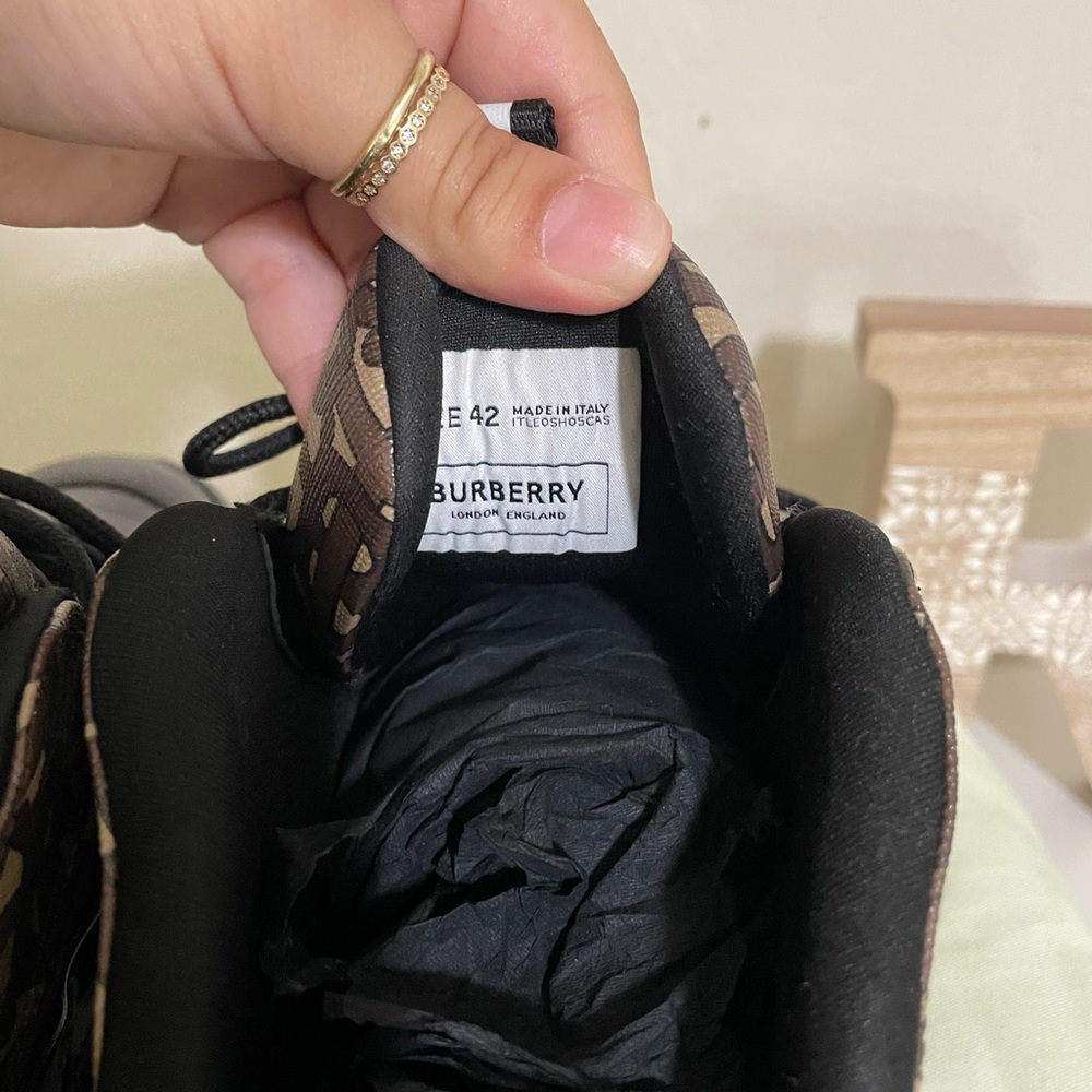 Monogram print Arthur Sneakers - Picture 8 of 11